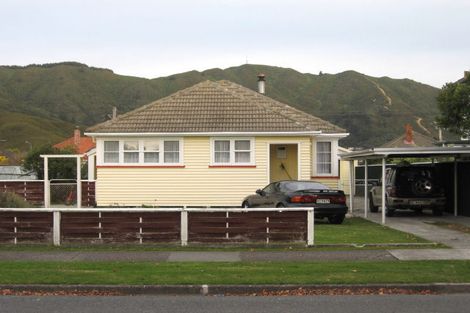 Photo of property in 28 Chapman Crescent, Naenae, Lower Hutt, 5011