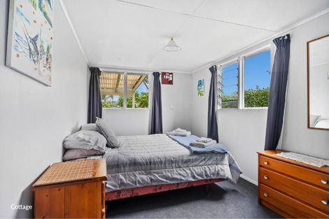 Photo of property in 4 Ringer Avenue, Matapouri, Whangarei, 0173