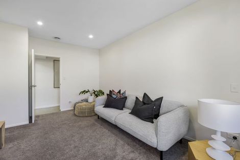 Photo of property in 69 De Luen Avenue, Tindalls Beach, Whangaparaoa, 0930