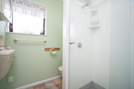 Photo of property in 4 Jarrett Court, Roslyn, Palmerston North, 4414