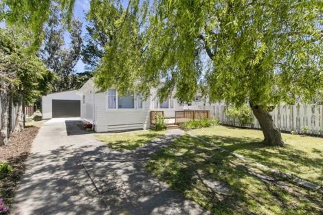 Photo of property in 33 Westminster Road, Wainuiomata, Lower Hutt, 5014