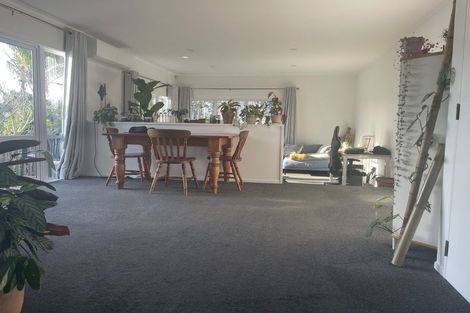 Photo of property in 5 Altair Place, Windsor Park, Auckland, 0632