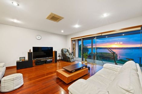 Photo of property in 2/22 Falstaff Place, Half Moon Bay, Auckland, 2012