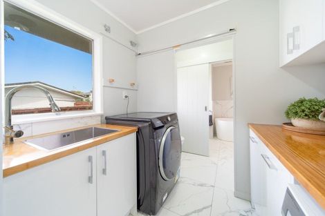 Photo of property in 16 Sierra Avenue, Te Kamo, Whangarei, 0112