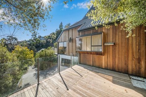 Photo of property in 2 Cannon Hill Crescent, Mount Pleasant, Christchurch, 8081