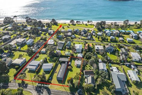 Photo of property in 21 Dawn Avenue, Hahei, Whitianga, 3591