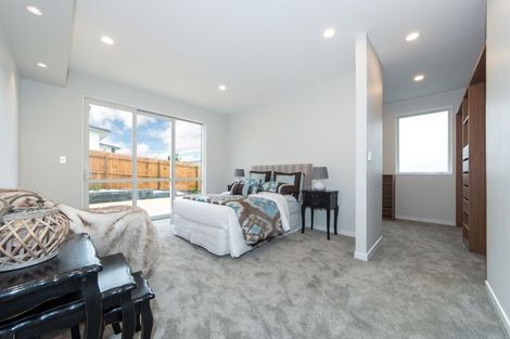 Photo of property in 4 Carder Holland Way, Hobsonville, Auckland, 0618