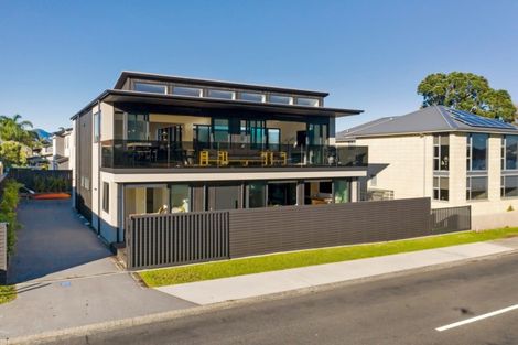 Photo of property in 103 Beach Road, Whangamata, 3620