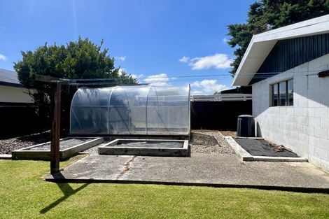 Photo of property in 96 Edinburgh Crescent, Waikiwi, Invercargill, 9810