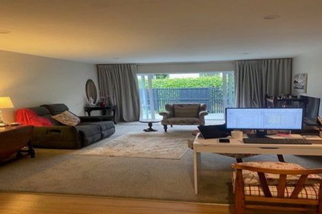 Photo of property in 2/19 Hewitts Road, Merivale, Christchurch, 8014