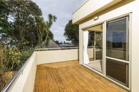 Photo of property in 1/9 Auld Street, Torbay, Auckland, 0630