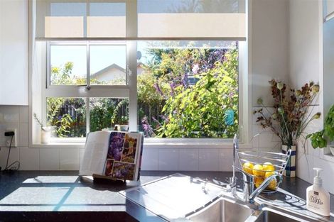 Photo of property in 14a Norton Park Avenue, Fairfield, Lower Hutt, 5011