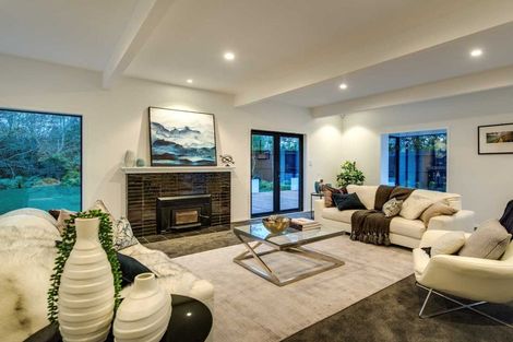 Photo of property in 142 Fendalton Road, Fendalton, Christchurch, 8052