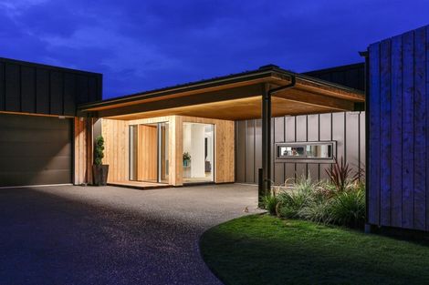 Photo of property in 6 Kuiwai Drive, Rainbow Point, Taupo, 3330