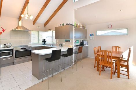 Photo of property in 23 Rakino Avenue, Manly, Whangaparaoa, 0930