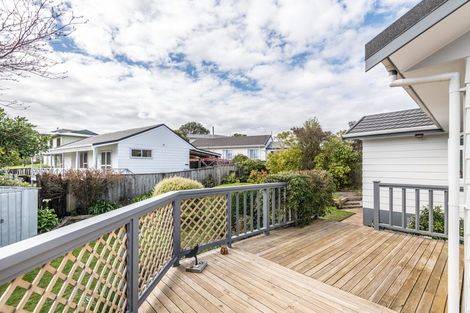 Photo of property in 29 Guadeloupe Crescent, Grenada Village, Wellington, 6037