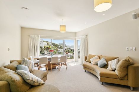 Photo of property in 122 Maida Vale Road, Roseneath, Wellington, 6011