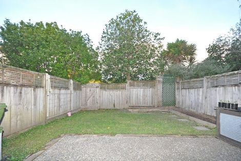 Photo of property in 39/11 The Avenue, Albany, Auckland, 0632