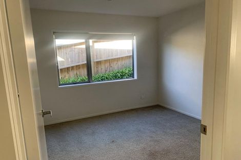 Photo of property in 8 Lavender Close, Spotswood, New Plymouth, 4310