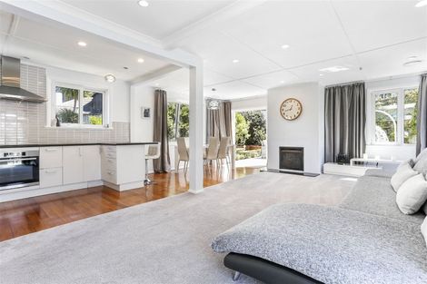 Photo of property in 275 Lake Road, Belmont, Auckland, 0622