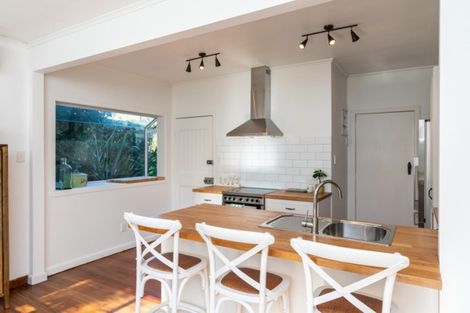 Photo of property in 13 Regent Street, Whakapirau, Maungaturoto, 0583