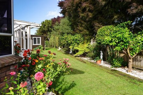 Photo of property in 8 Glasgow Street, St Andrews, Hamilton, 3200