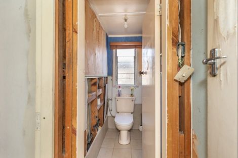 Photo of property in 40 Mako Mako Road, Levin, 5510