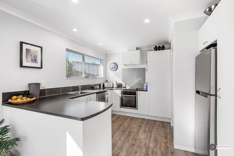 Photo of property in 14b Oakleigh Street, Maungaraki, Lower Hutt, 5010