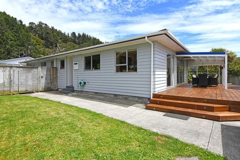 Photo of property in 11 Glenrae Grove, Silverstream, Upper Hutt, 5019