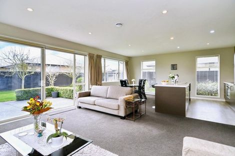 Photo of property in 6 Wisteria Lane, Rangiora, 7400