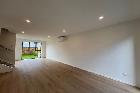 Photo of property in 3/15 Oakland Avenue, Papatoetoe, Auckland, 2025