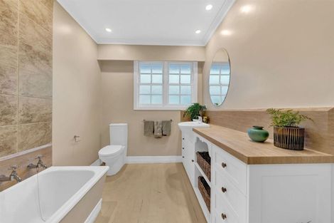 Photo of property in 24 Norman Road, Hauraki, Auckland, 0622