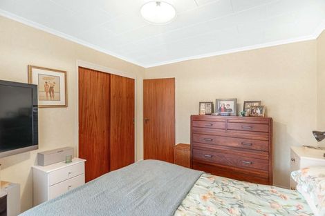 Photo of property in 5 Chertsey Court, Roslyn, Palmerston North, 4414