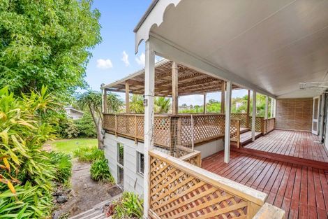 Photo of property in 85 Evelyn Road, Cockle Bay, Auckland, 2014