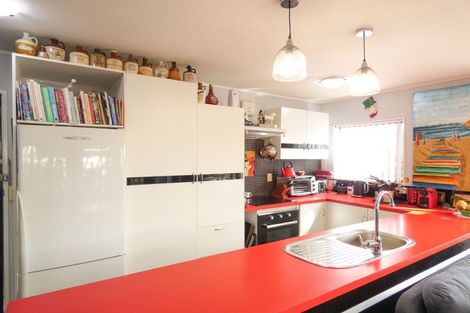 Photo of property in 5 Te Whena Street, Otaki Beach, Otaki, 5512