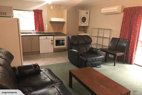 Photo of property in 2/11 Maitland Street, Dunedin Central, Dunedin, 9016