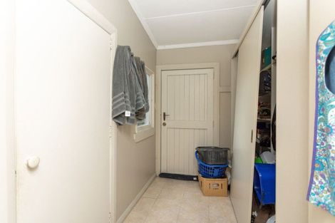 Photo of property in 12 Grant Street, Dannevirke, 4930