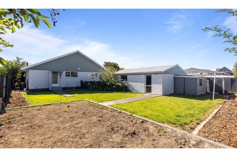 Photo of property in 3 Tralee Place, Bishopdale, Christchurch, 8053