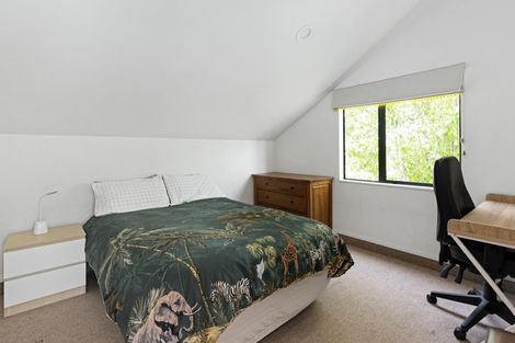 Photo of property in 4 Tauroa Valley, Havelock North, 4130