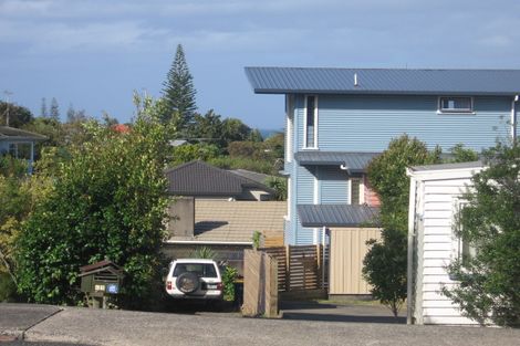 Photo of property in 39b Forrest Hill Road, Milford, Auckland, 0620