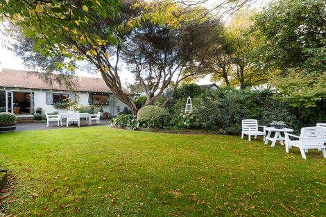 Photo of property in 10 Milverton Avenue, Hokowhitu, Palmerston North, 4410