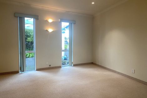 Photo of property in 39 Lanyon Place, Whitby, Porirua, 5024