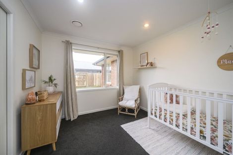 Photo of property in 32 Oak Crescent, Ashhurst, 4810