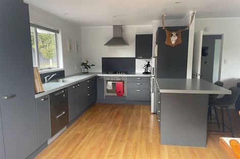 Photo of property in 1/21 Contessa Drive, Glenfield, Auckland, 0629