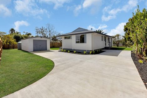 Photo of property in 19 South Road, Waipu, 0510