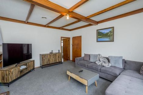 Photo of property in 13 Kings Drive, Levin, 5510