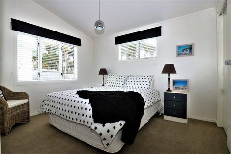 Photo of property in 43 Kon Tiki Road, Whiritoa, Whangamata, 3691