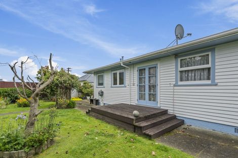 Photo of property in 12 Linley Place, Levin, 5510