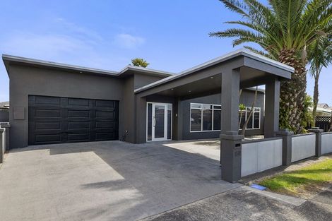 Photo of property in 150 Carrington Street, Lower Vogeltown, New Plymouth, 4310