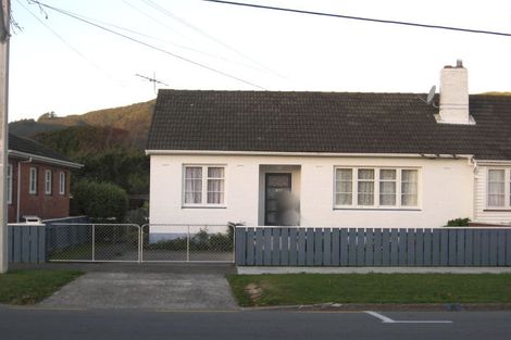 Photo of property in 6 Treadwell Street, Naenae, Lower Hutt, 5011